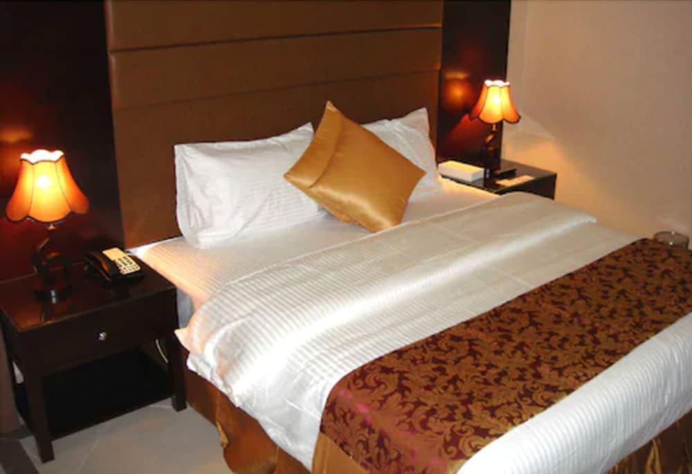 Paragon Hotel Apartments Abu Dhabi Exterior photo